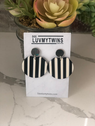 Black & White Round Earrings